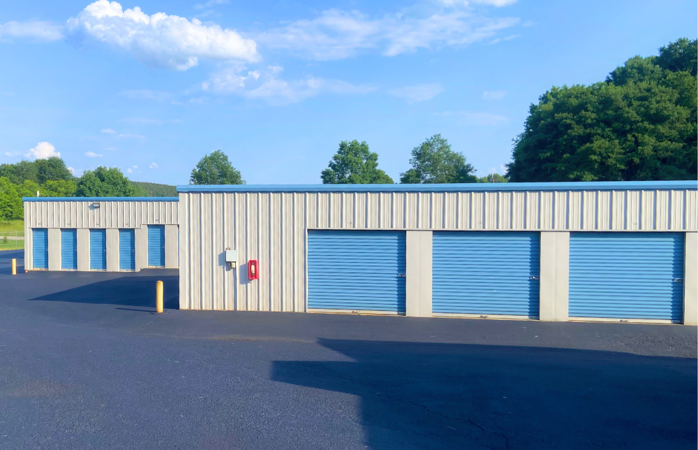 Danielsville GA self storage with drive-up units